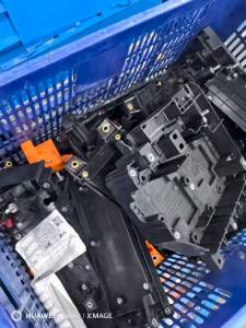 大量出售各种合金废料，合金毛料