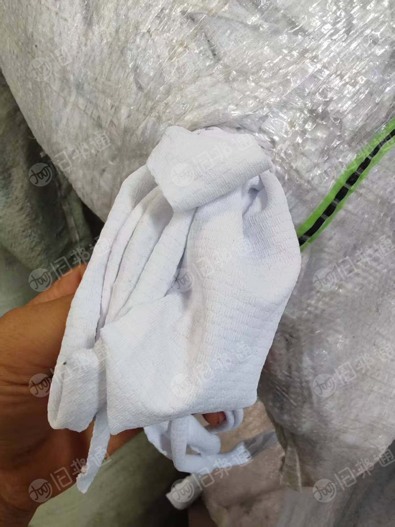 长期出售氨纶废布，氨纶边角料，氨纶造粒布，白色，浅三色，黑色，老色都有