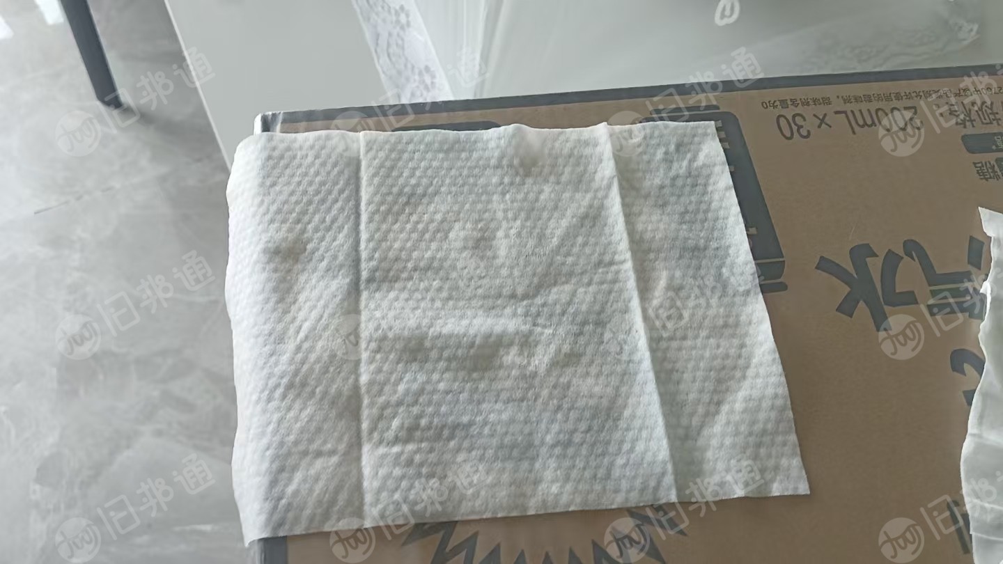 长期出售湿巾下脚料，涤纶无纺布边角料，涤纶无纺布，干的，含水的都有，现货20来吨，可造粒用