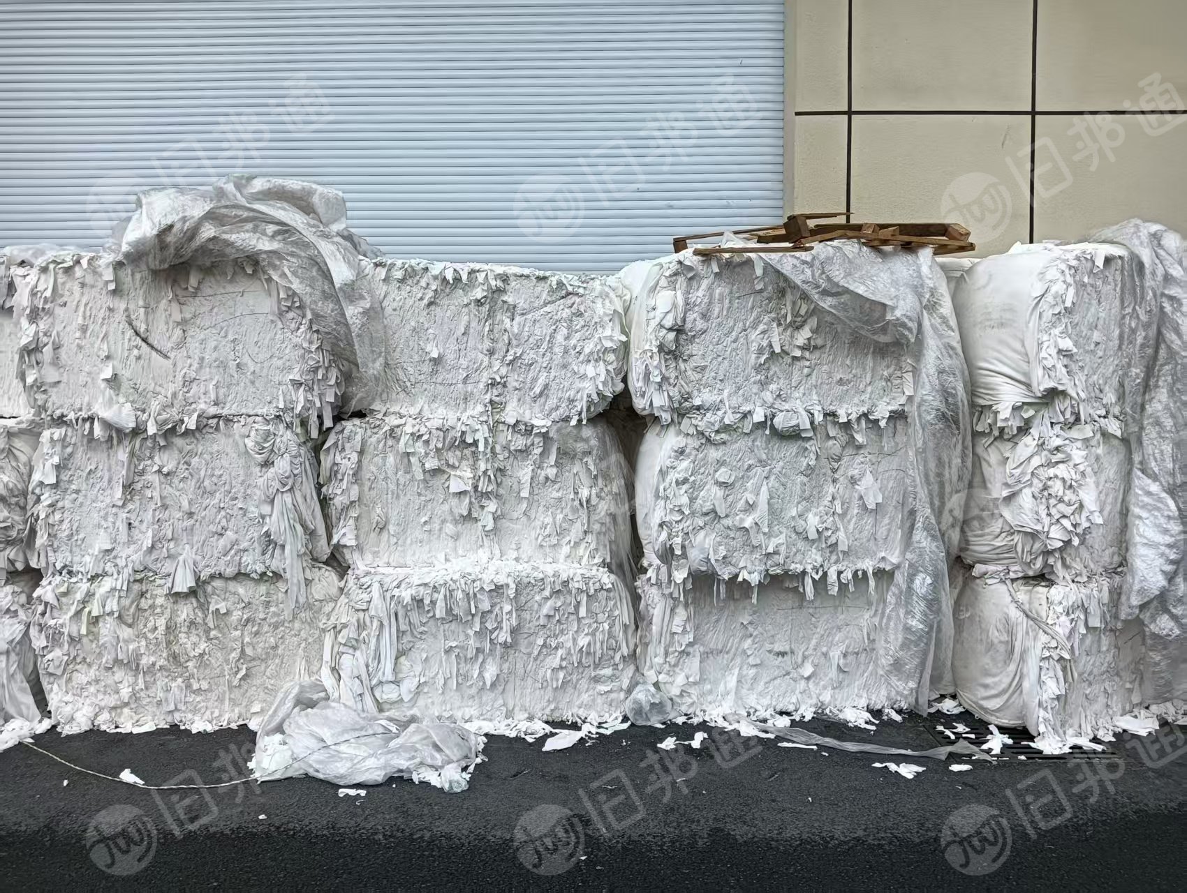 长期出售无纺布边角料，做湿巾的边角料，现货10吨左右，在安徽宣城