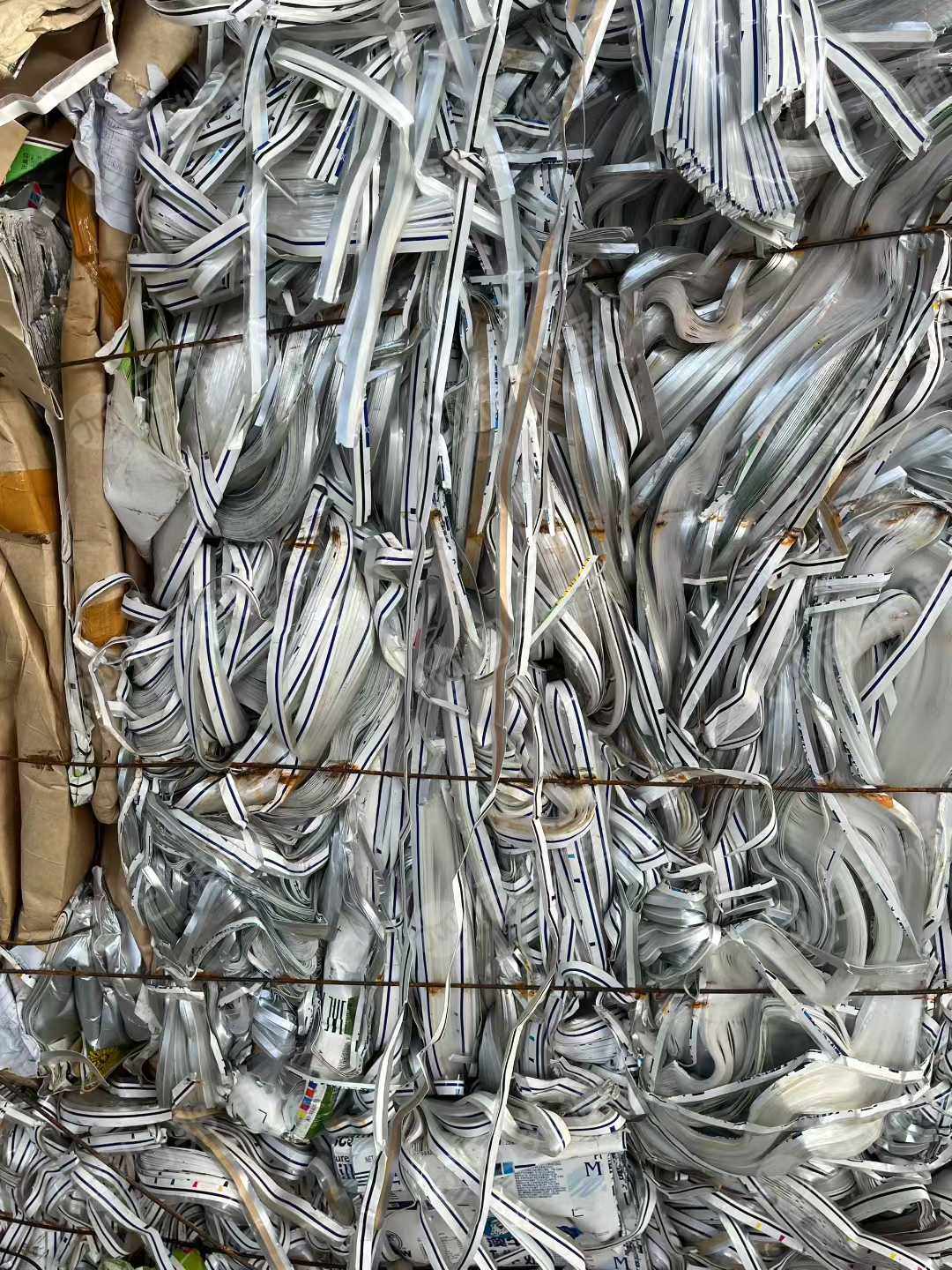 大量收购铝塑废纸，利乐包，牛奶盒，饮料盒下脚料