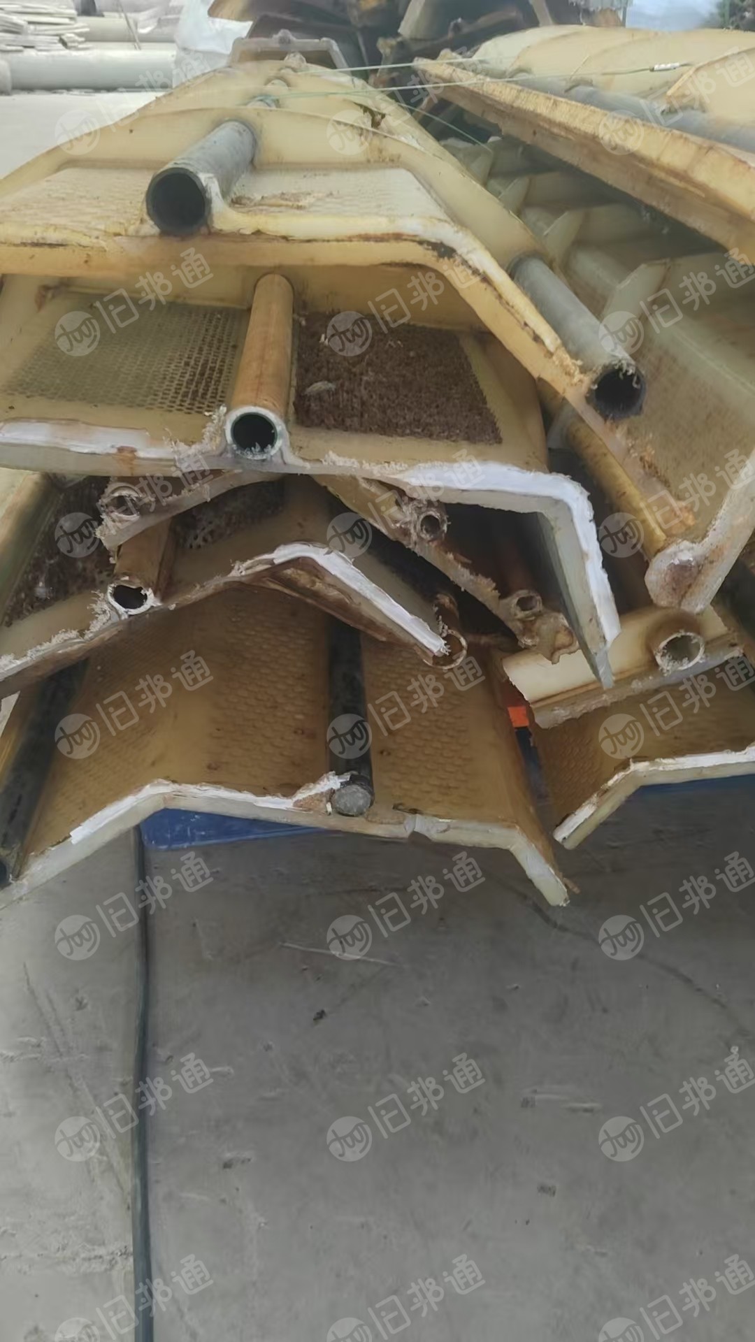 出售PP板材和浇铸尼龙毛料，尼龙单6，雕刻成齿轮的