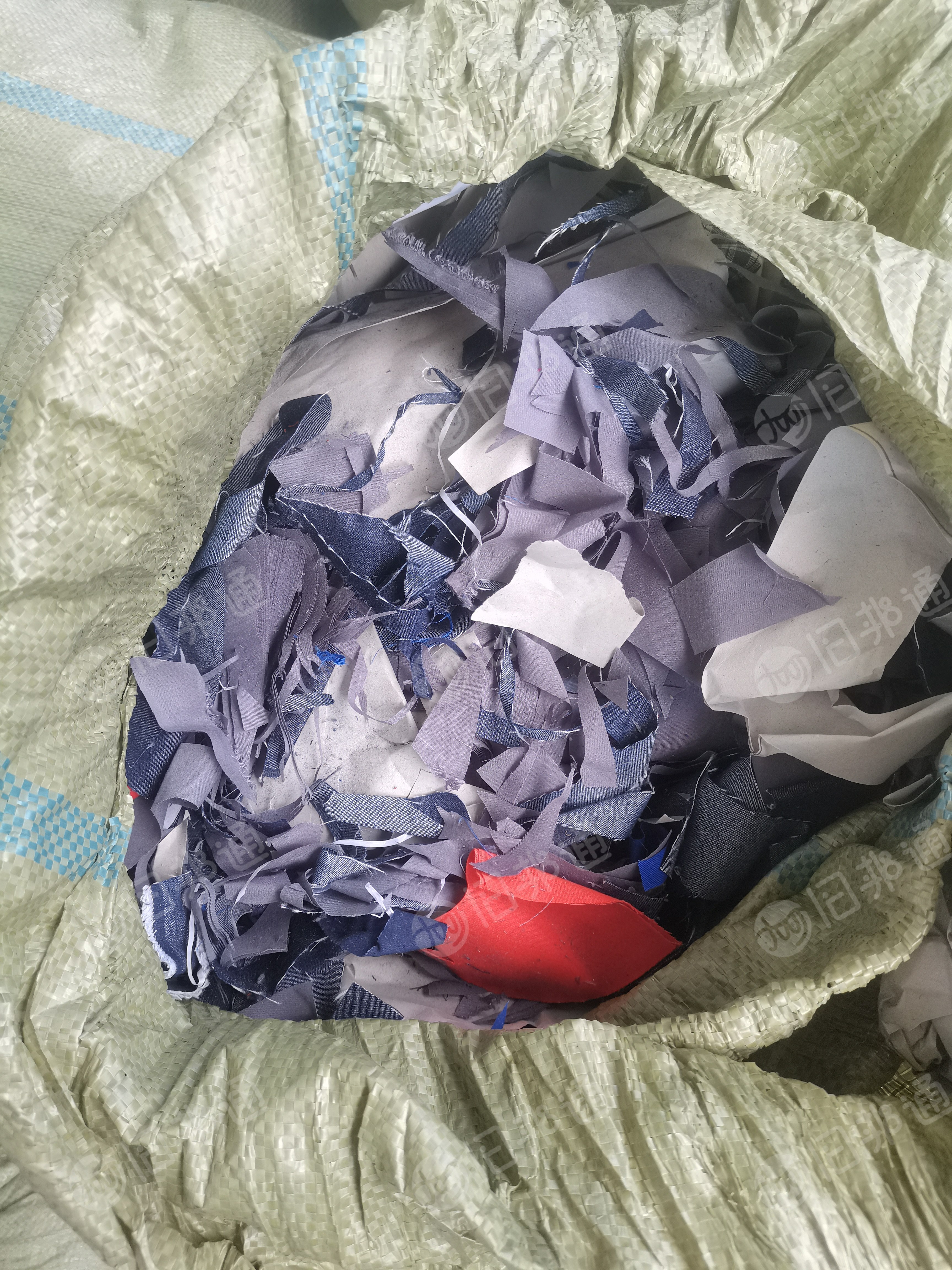 长期出售涤棉纯棉边角料，梭织统货，月供10吨左右，在四川泸州
