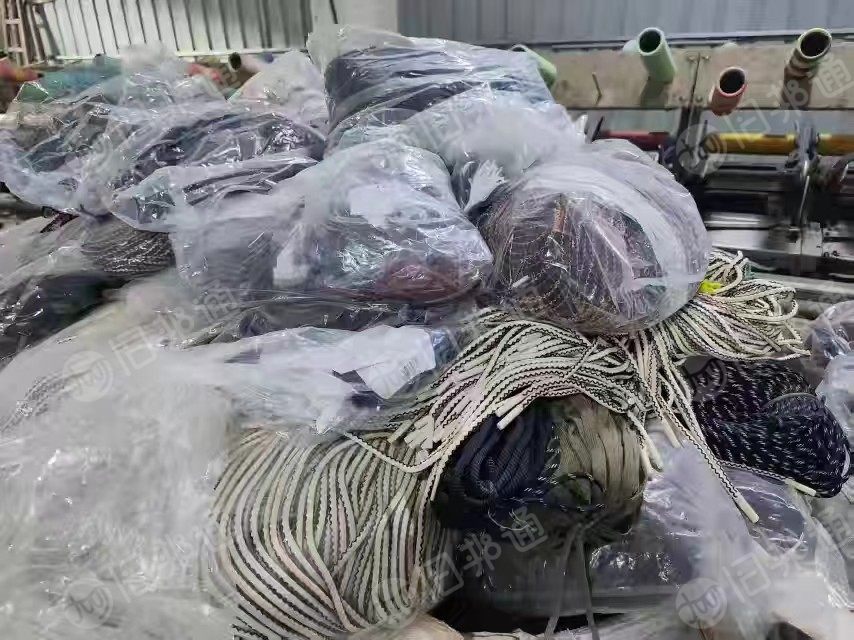 长期出售库存织带，库春纱线，鞋带，带子等，涤纶丙纶，各占一半