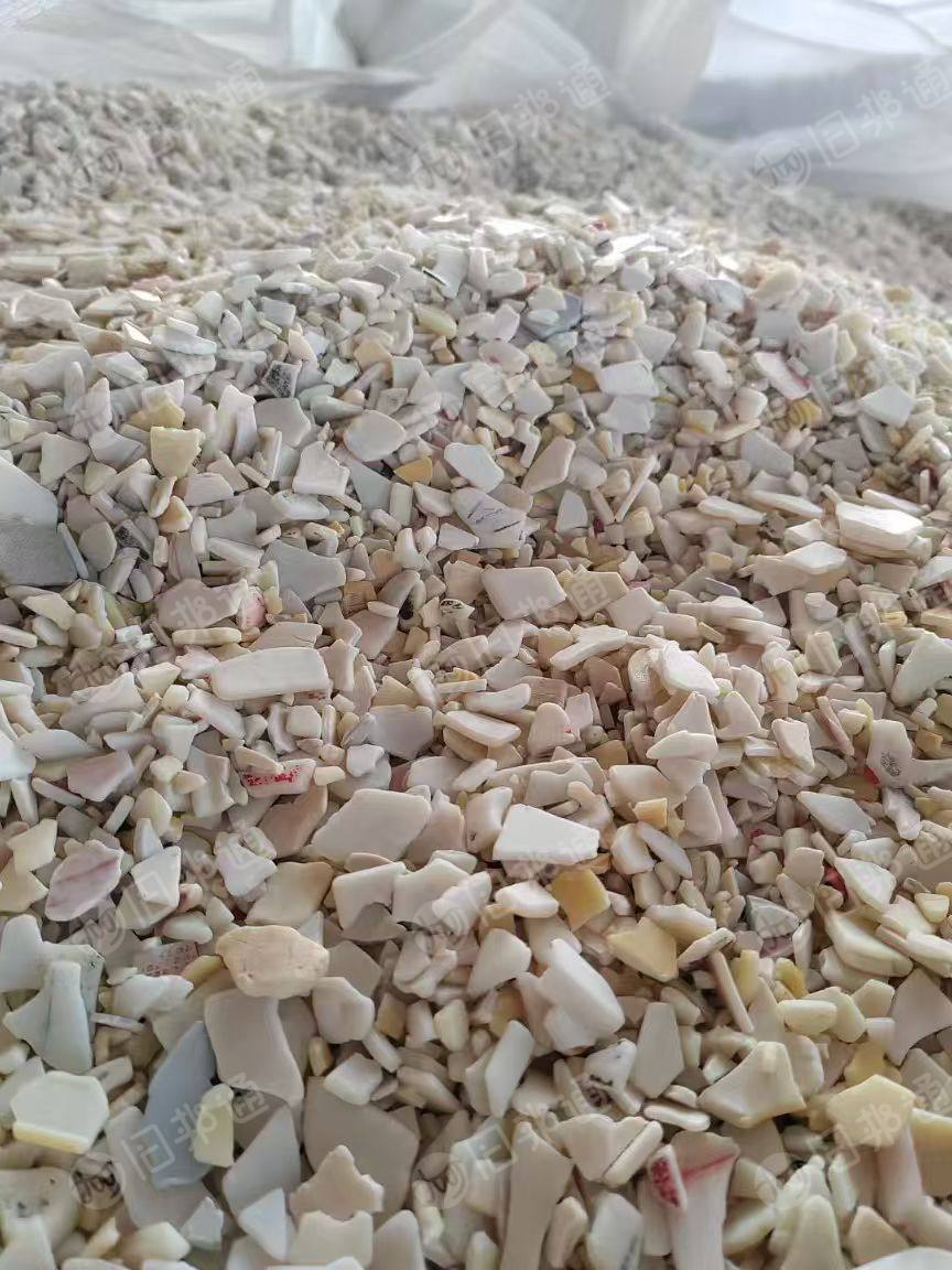 出售褪漆米黄ABS破碎料，冲击15左右，