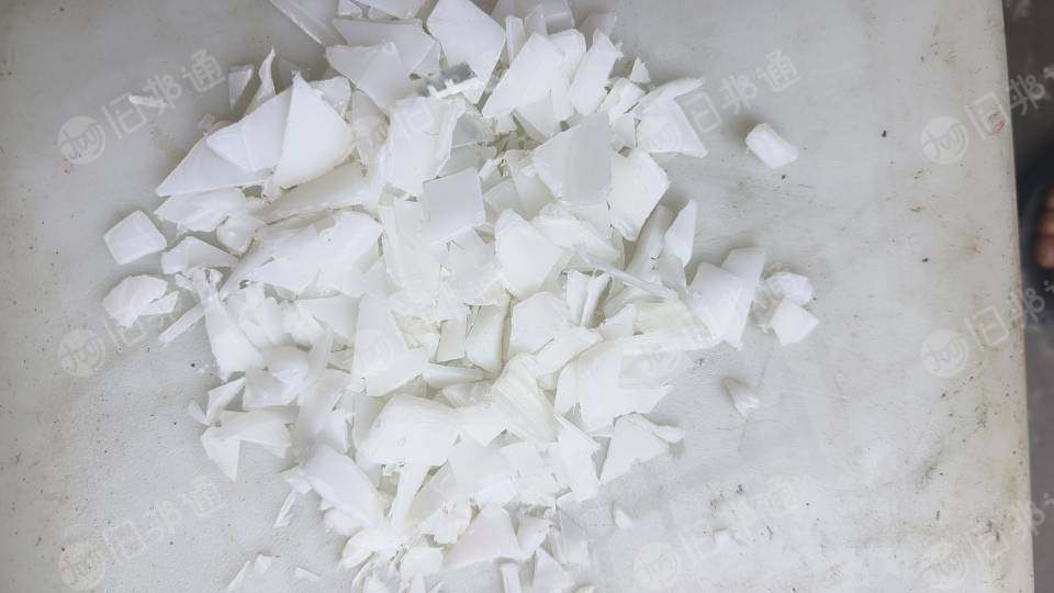 长期出售大白乙，小白乙破碎料，大白桶破碎料，清洗甩干风选