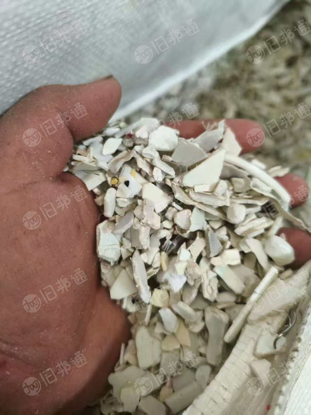长期大量出售日杂清水沉底PP破碎料，现货1500吨