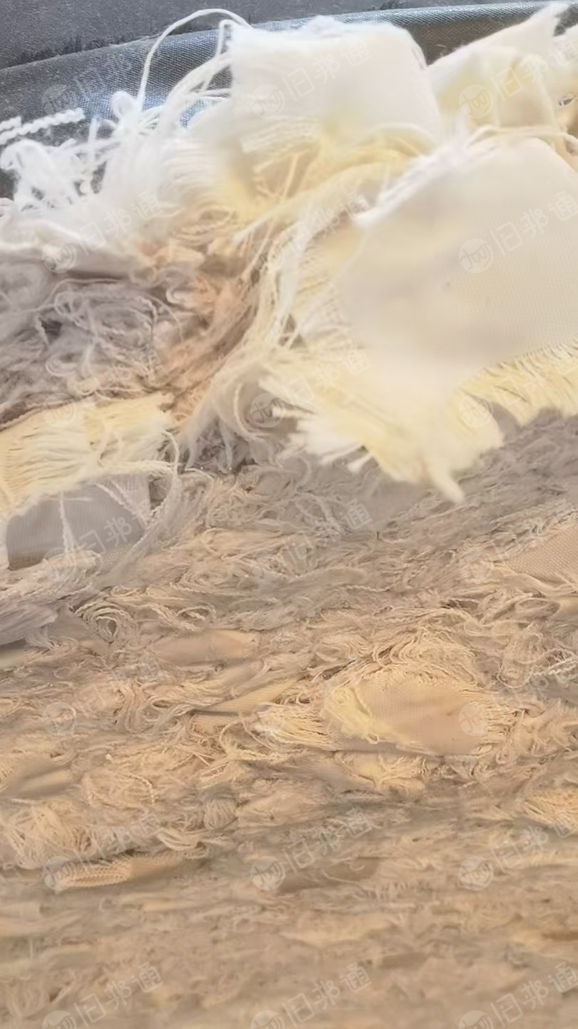 出售一批涤纶开花料，现货30多吨，在河南南阳