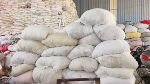 长期出售旧衣服大白，二白，大白现货20吨，二白现货10吨左右，在广西贺州