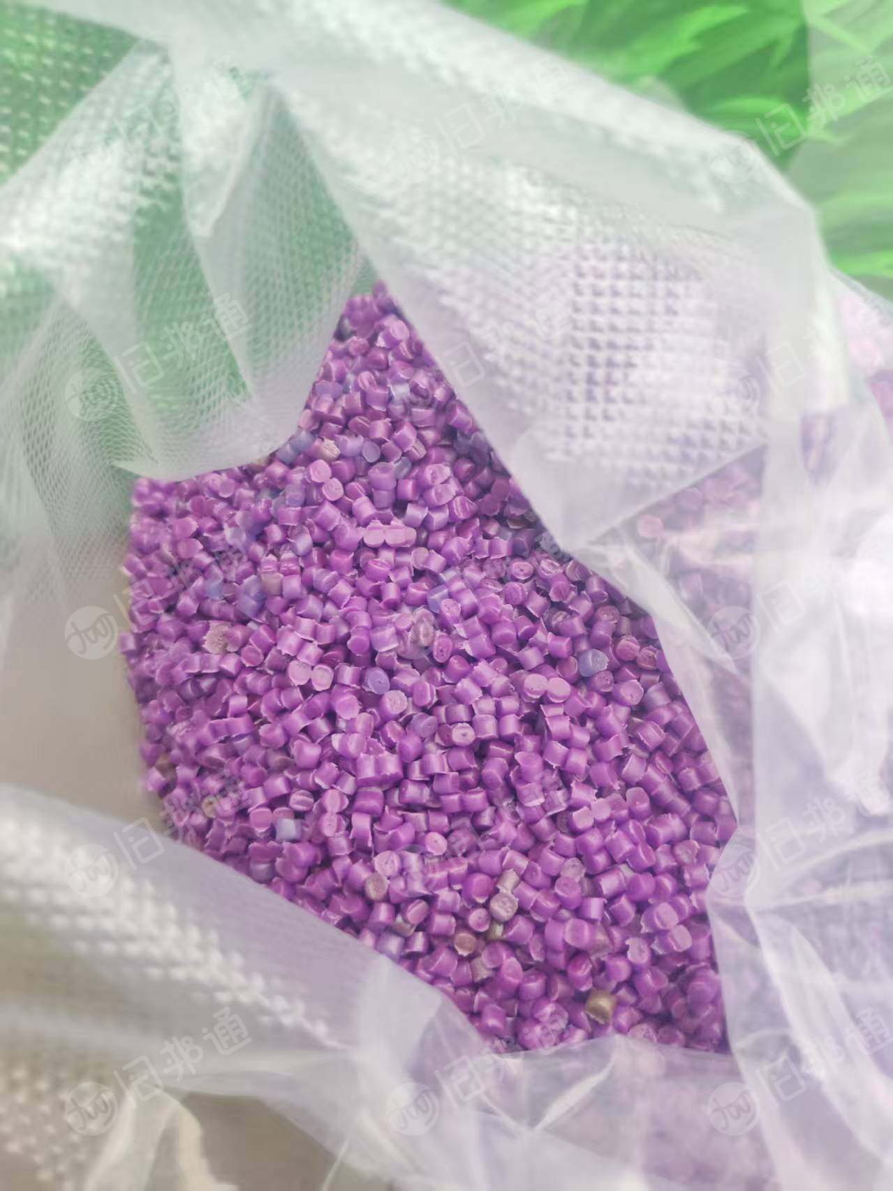 出售PE颗粒,PE矿泉水重压包杂透颗粒,溶脂1,强度15,伸长率1400,可吹膜、吹塑、改性管道