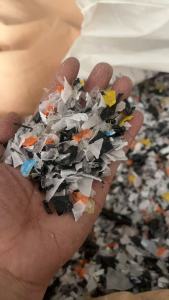 出售杂色PC破碎料，冲击63，溶脂26，现货12吨左右