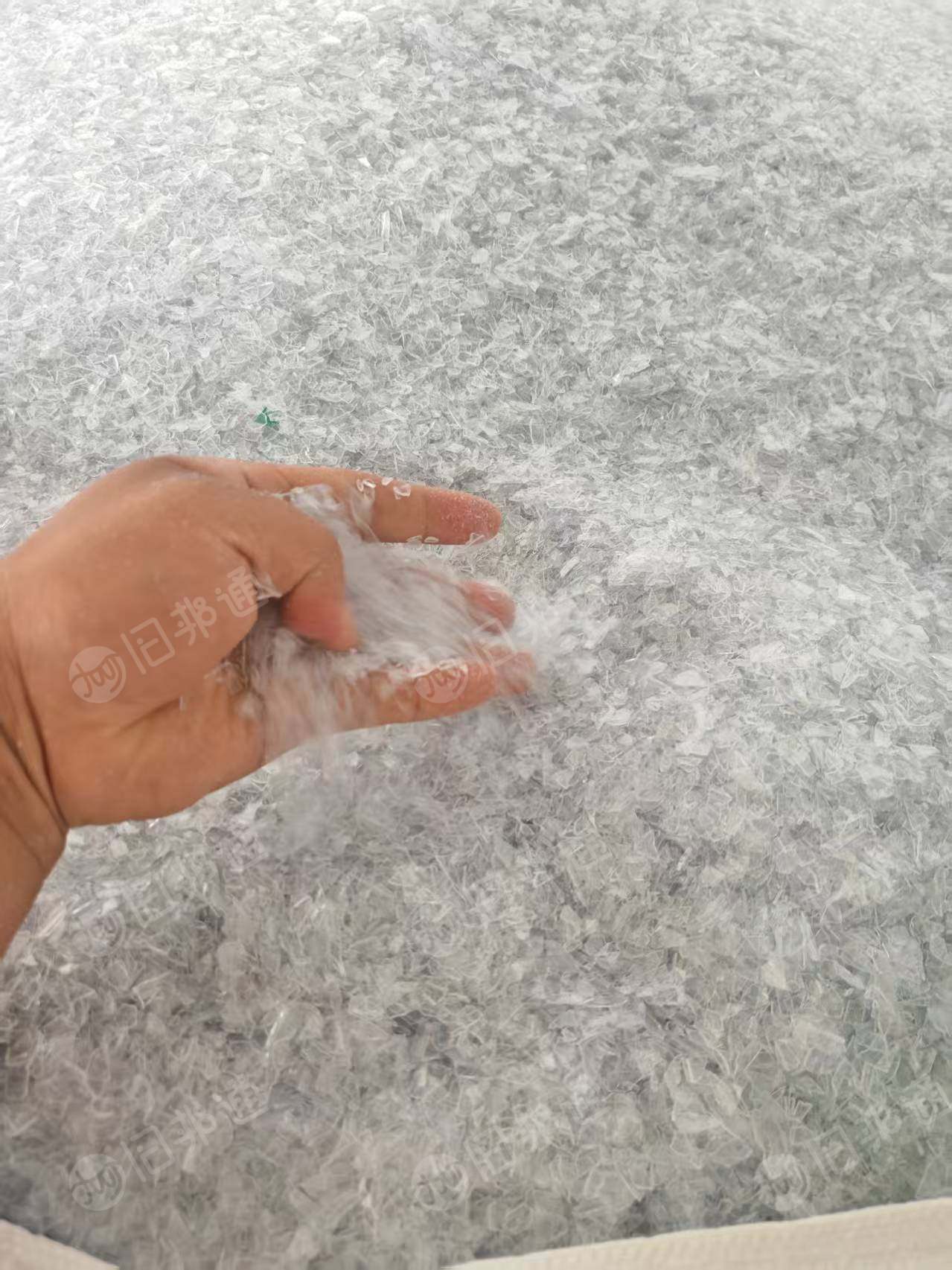 长期出售PET吸塑盘破碎料，可拉片