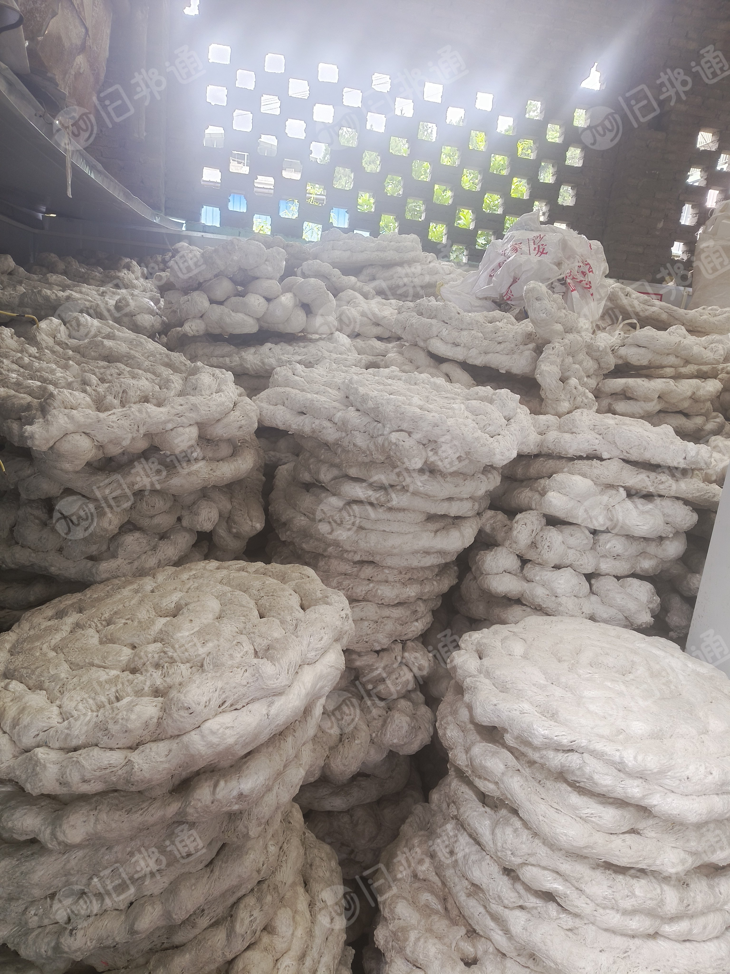 常年出售冷熔块，冷压块，社会料，螺旋
