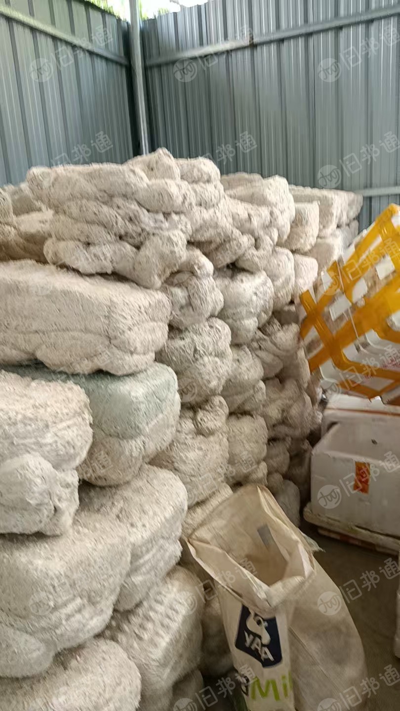长期出售热熔块，现货8吨左右