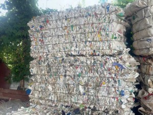 长期出售大白压块，小白压块