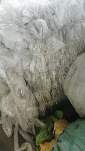 出售干造缠绕膜废料，现货十几吨