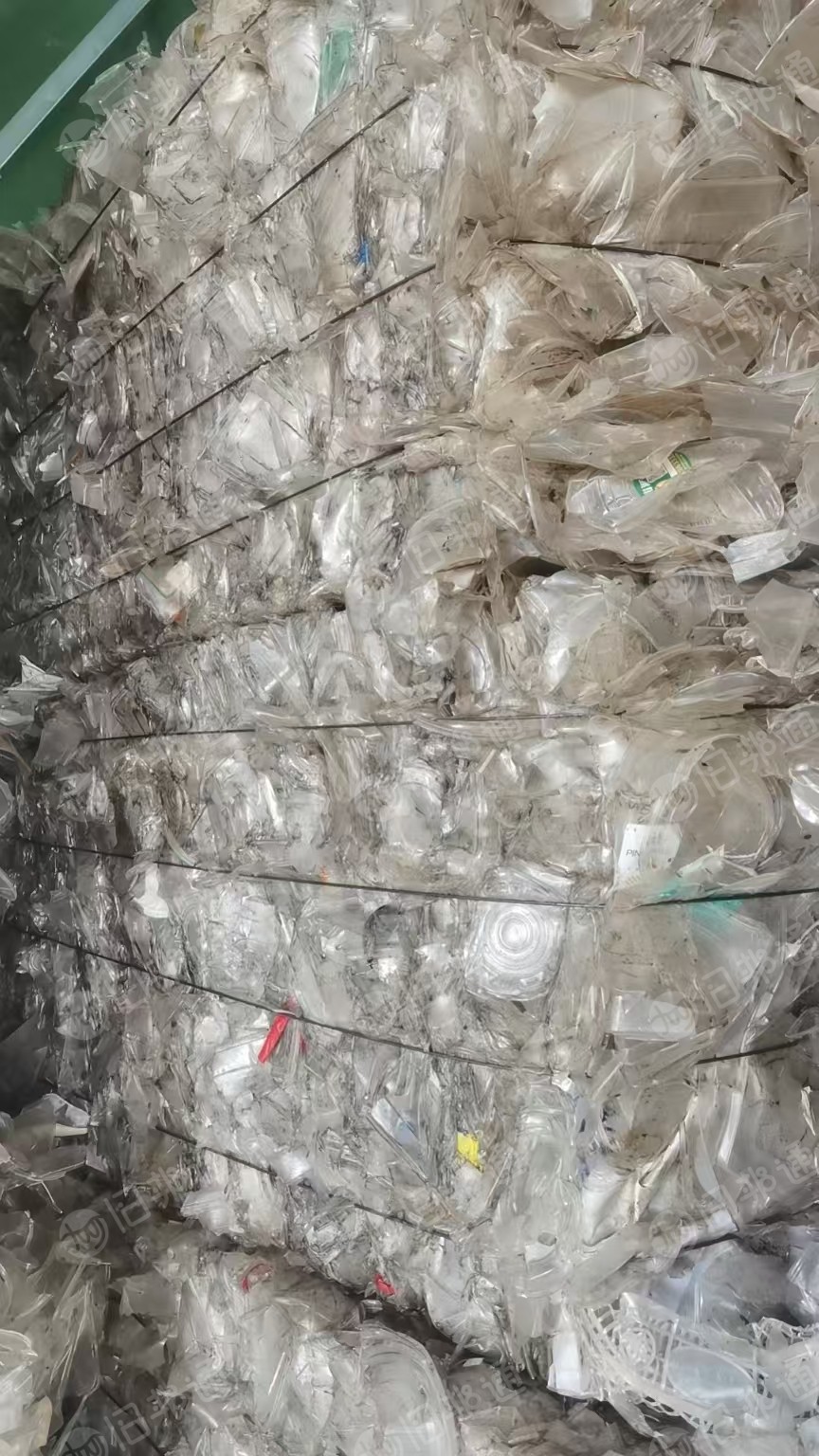常年出售纯透明丙餐盒压块