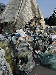 大量出售PE快递袋废料