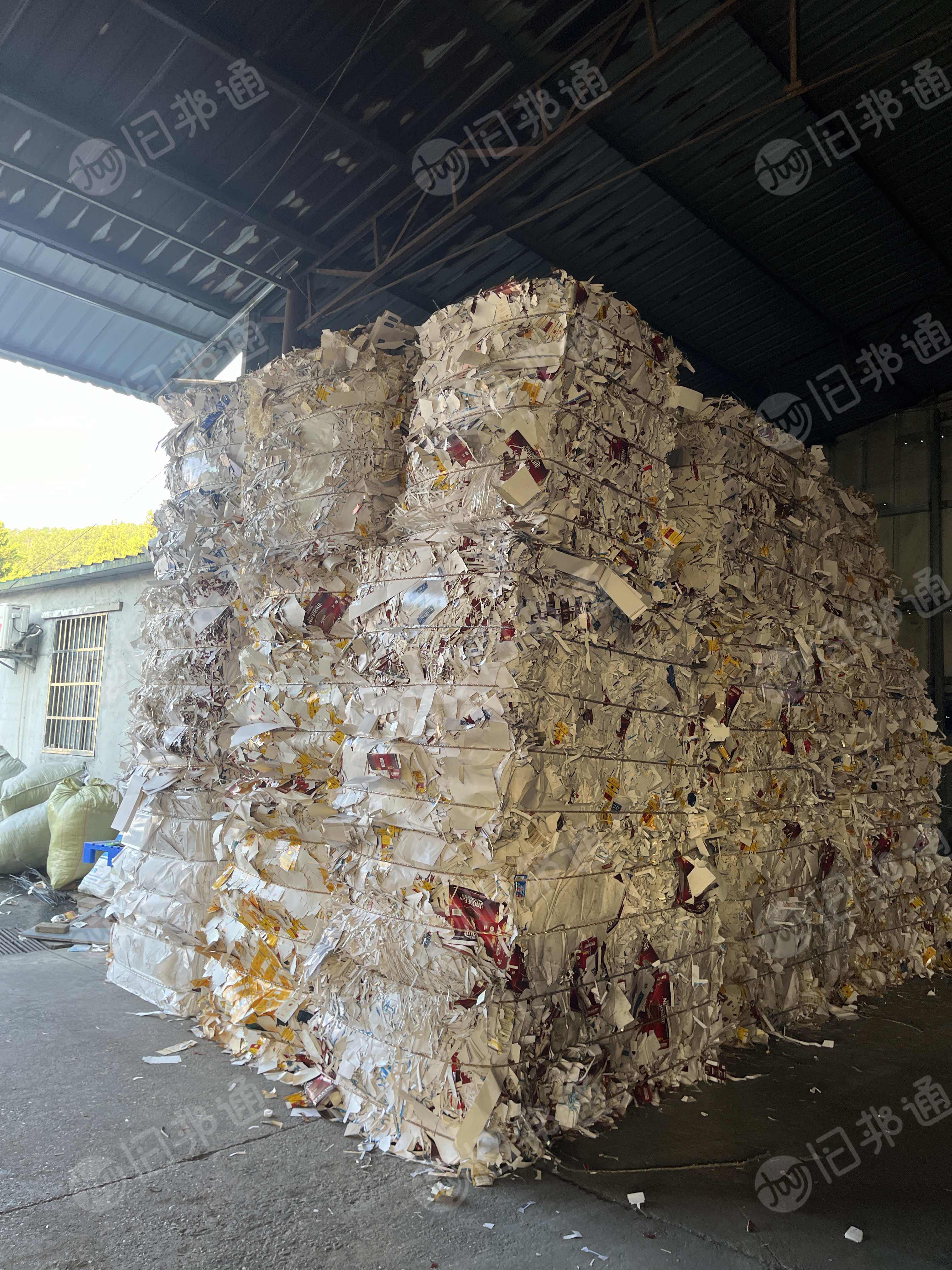 长期出售无膜烟卡纸，花卡纸边料