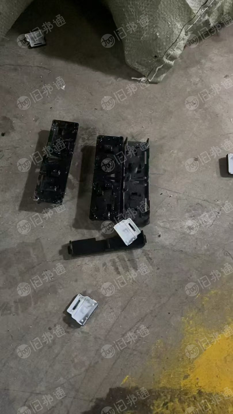 长期出售ABS/PC毛料，汽车厂下来的配件