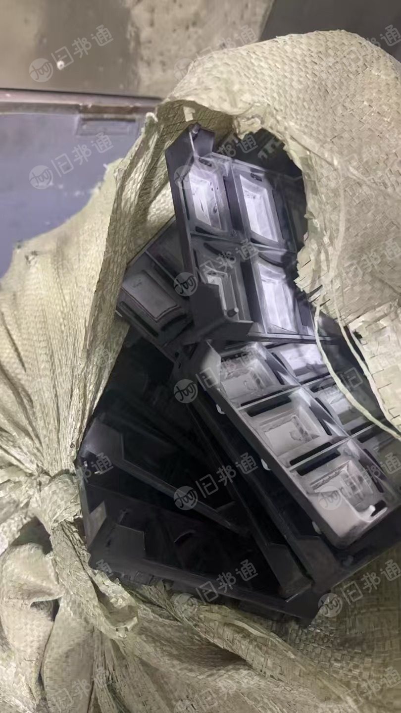 长期出售ABS/PC毛料，汽车厂下来的配件