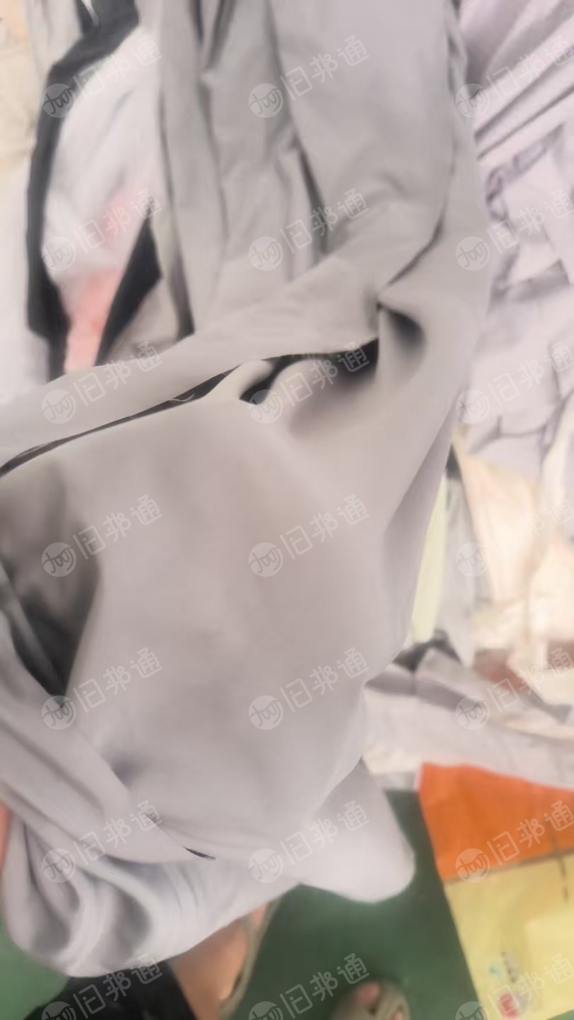 长期出售家纺厂化纤布和化纤棉边角料，现货3吨左右