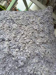 长期出售A4纸加工的纸浆，中纤维，水分75%左右