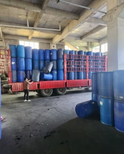 求购大、小蓝桶毛料,蓝桶切片,破碎用