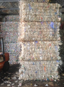 出售餐盒压块，饭盒压块