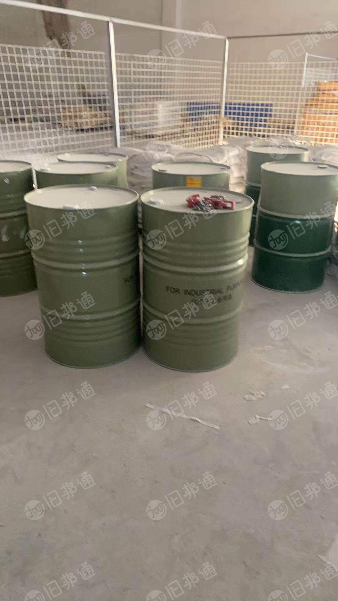 长期出售装树脂的油桶，很干净