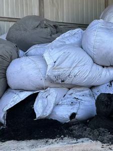 长期出售磨毛料，60%尼龙，现货有40吨左右，月供100多吨