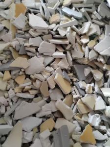 长期出售灰白PS空调破碎料，过静电分选，冲击8以上