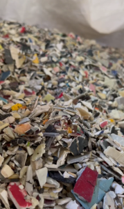 长期出售ABS摩配破碎料，ABS摩托车壳破碎料