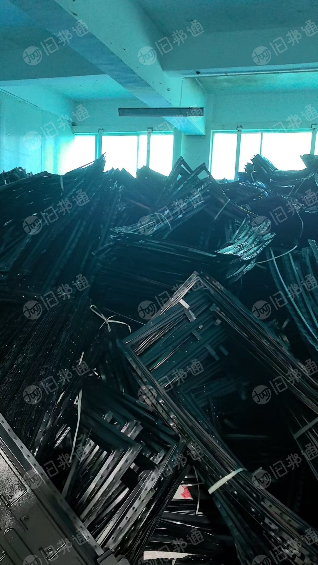 出售PC片材边角料，阻燃的，月供15吨左右
