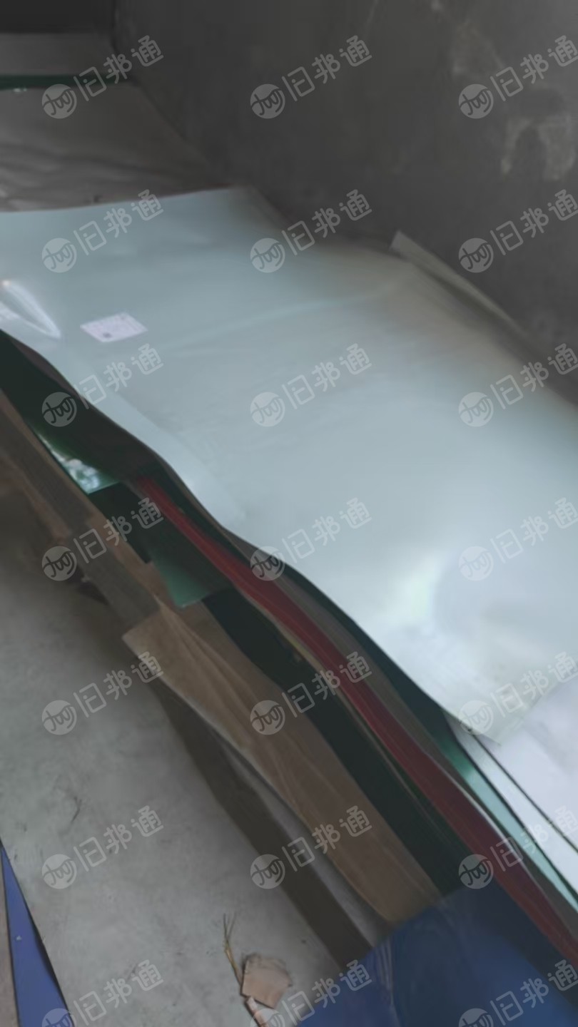 出售新钢钢铁厂下来的PE钢卷外包装皮毛料,现货20吨左右,每月十几吨