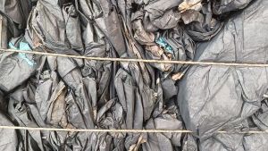 长期出售黑色牛皮纸废料