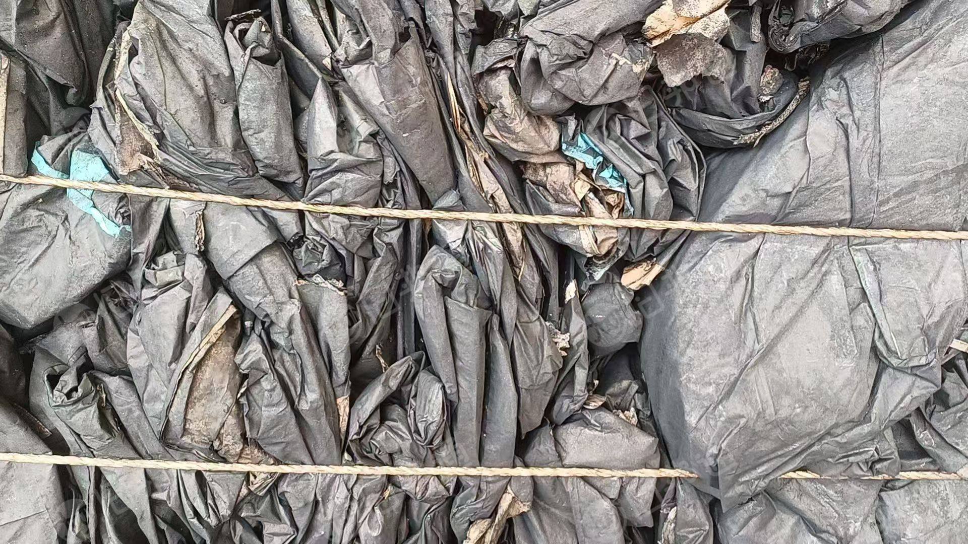长期出售黑色牛皮纸废料