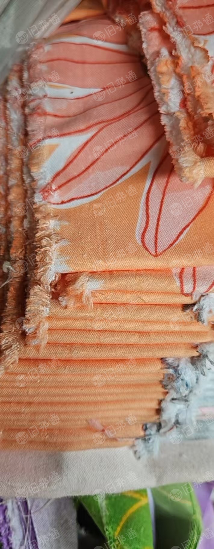 长期出售家纺厂下来的涤纶废布，涤纶造粒布，带轻桨，月供几十吨，货在山东潍坊