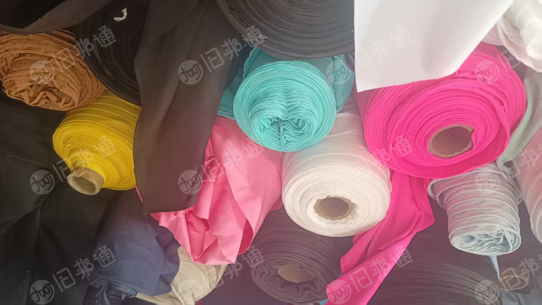 长期出售氨纶大小卷布，可以做泳装用，货在浙江海宁