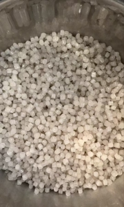 出售高压膜颗粒，缠绕膜颗粒，过100目