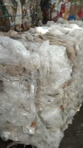 出售水洗缠绕膜，月供40吨左右