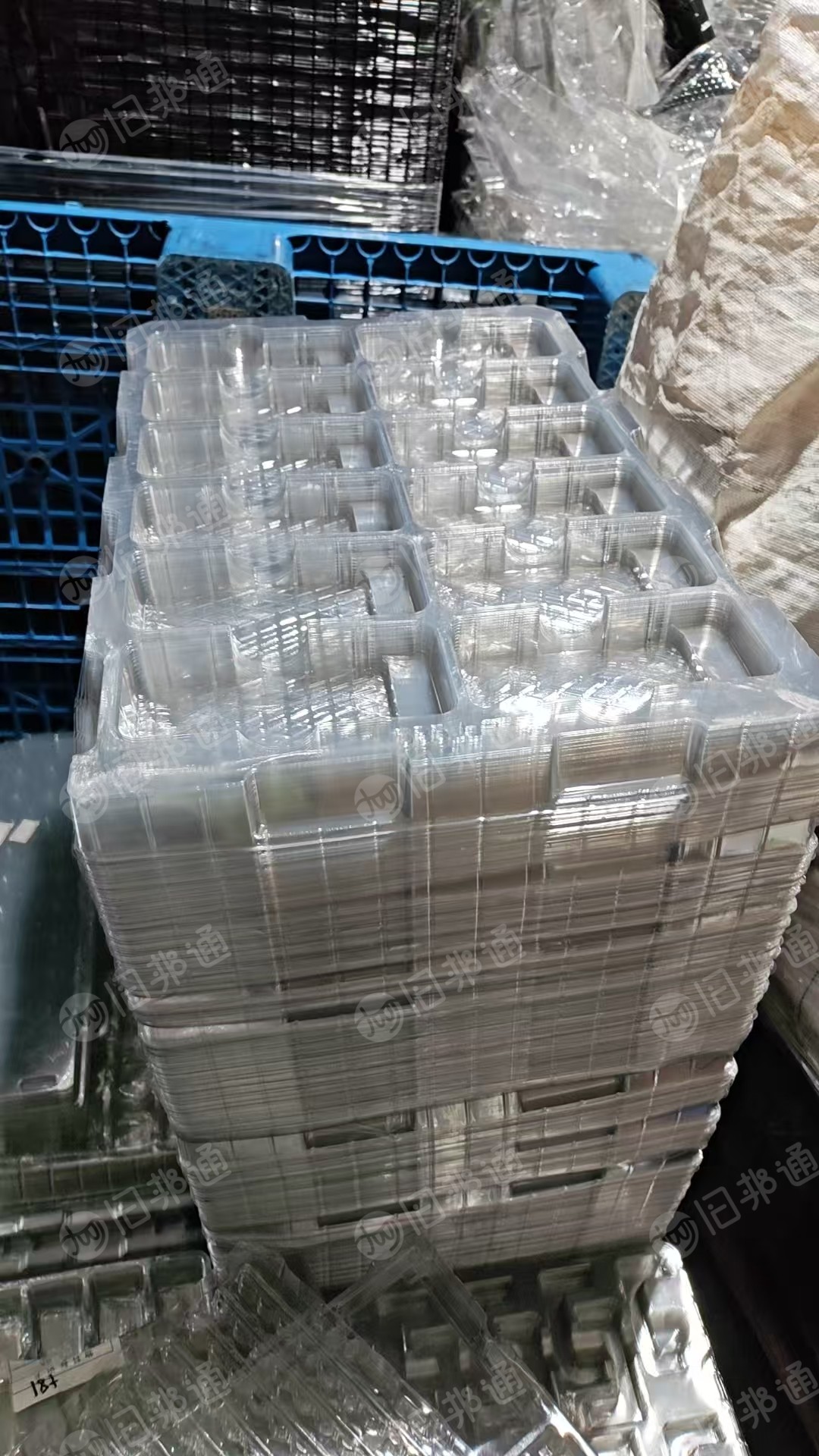 出售PS吸塑盒毛料，PET吸塑盒毛料，两个一起够九米六一车