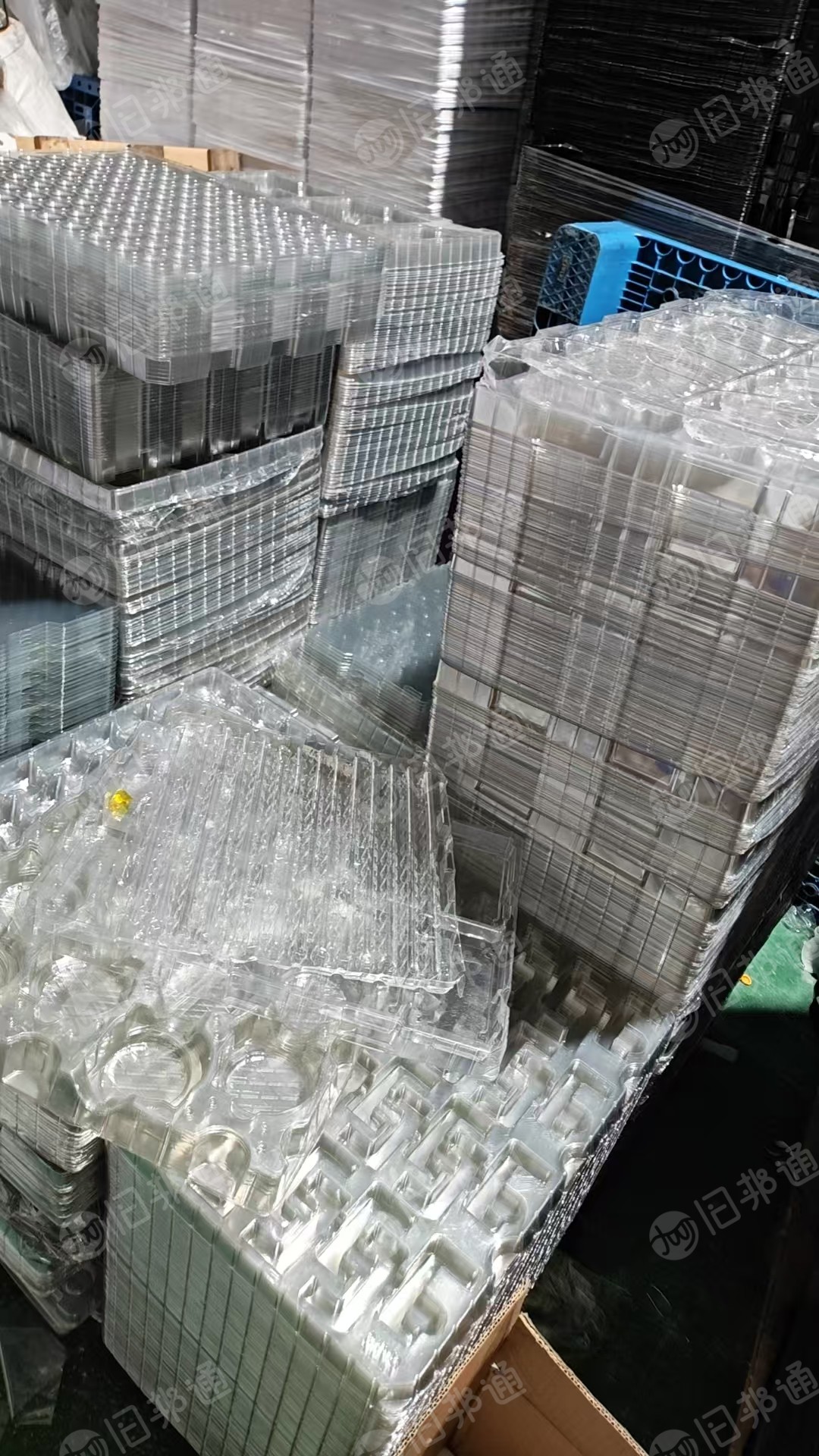 出售PS吸塑盒毛料，PET吸塑盒毛料，两个一起够九米六一车