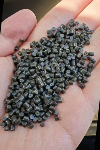 出售高压膜颗粒，密度0.95，现货20吨