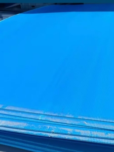 出售PP空心板毛料，主要是蓝色的（掺一点白色的）