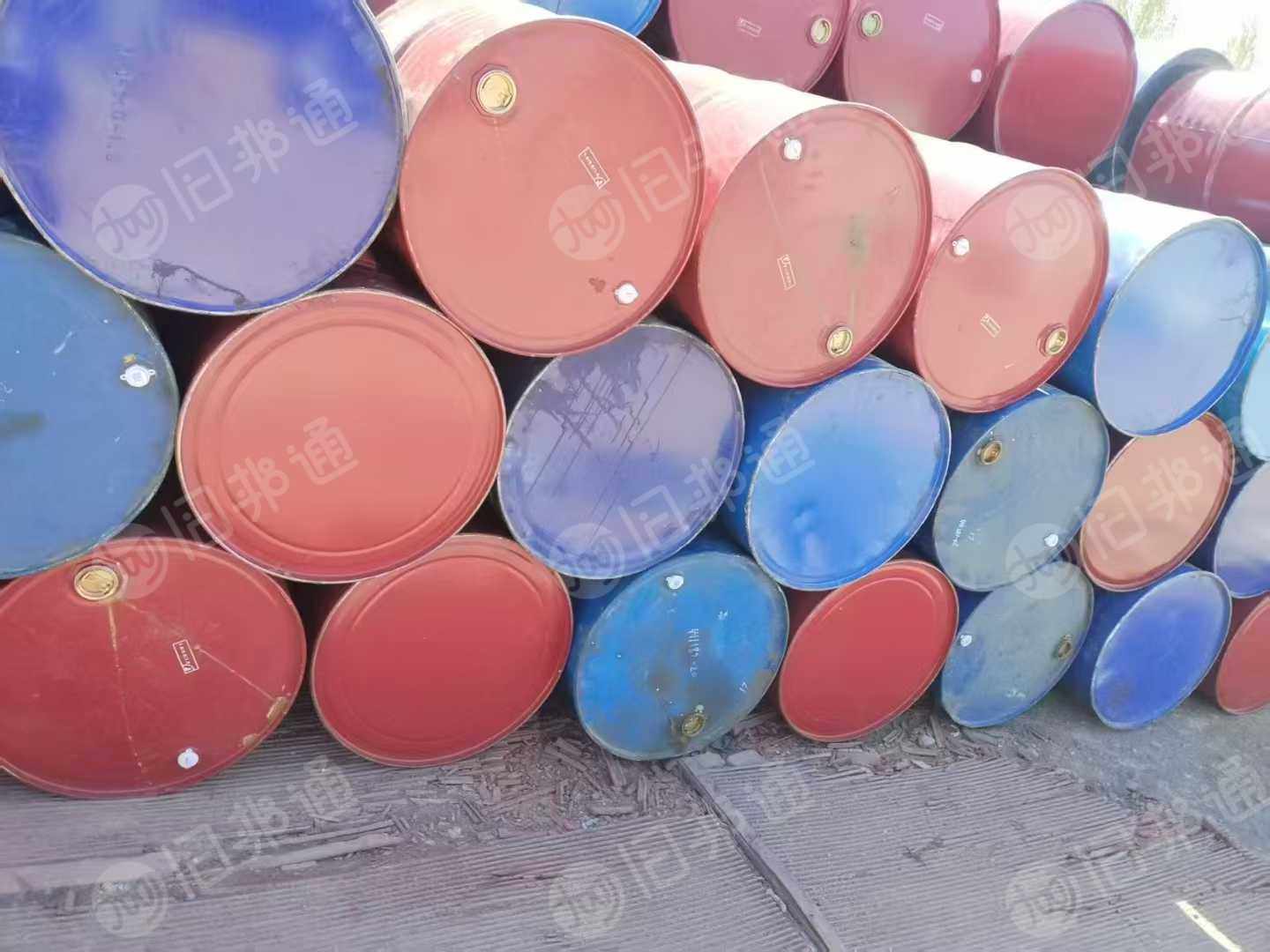 长期大量求购二手铁桶，废旧压扁铁桶