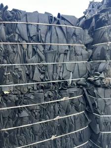 出售涤纶汽车内饰，涤纶汽车内饰边角料，可造粒用，现货19吨