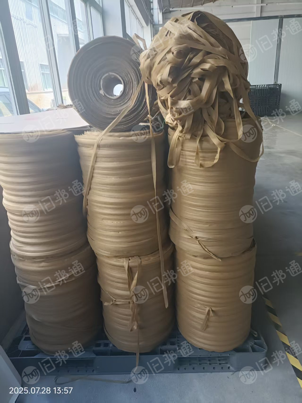 长期出售无纺布下脚料，无纺布边料，月供四五吨