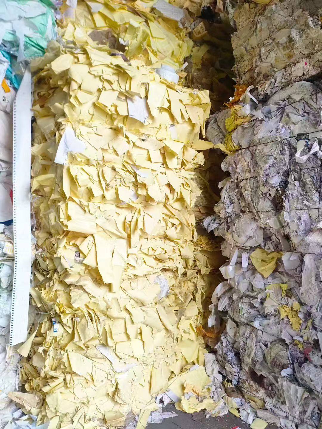 长期出售白色淋膜纸，淡黄色淋膜纸