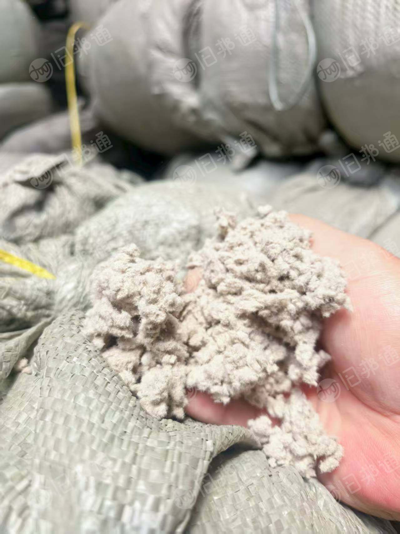 长期出售纺织厂下脚料，粉尘，棉粉尘，纯棉涤棉混在一起，货在江苏徐州